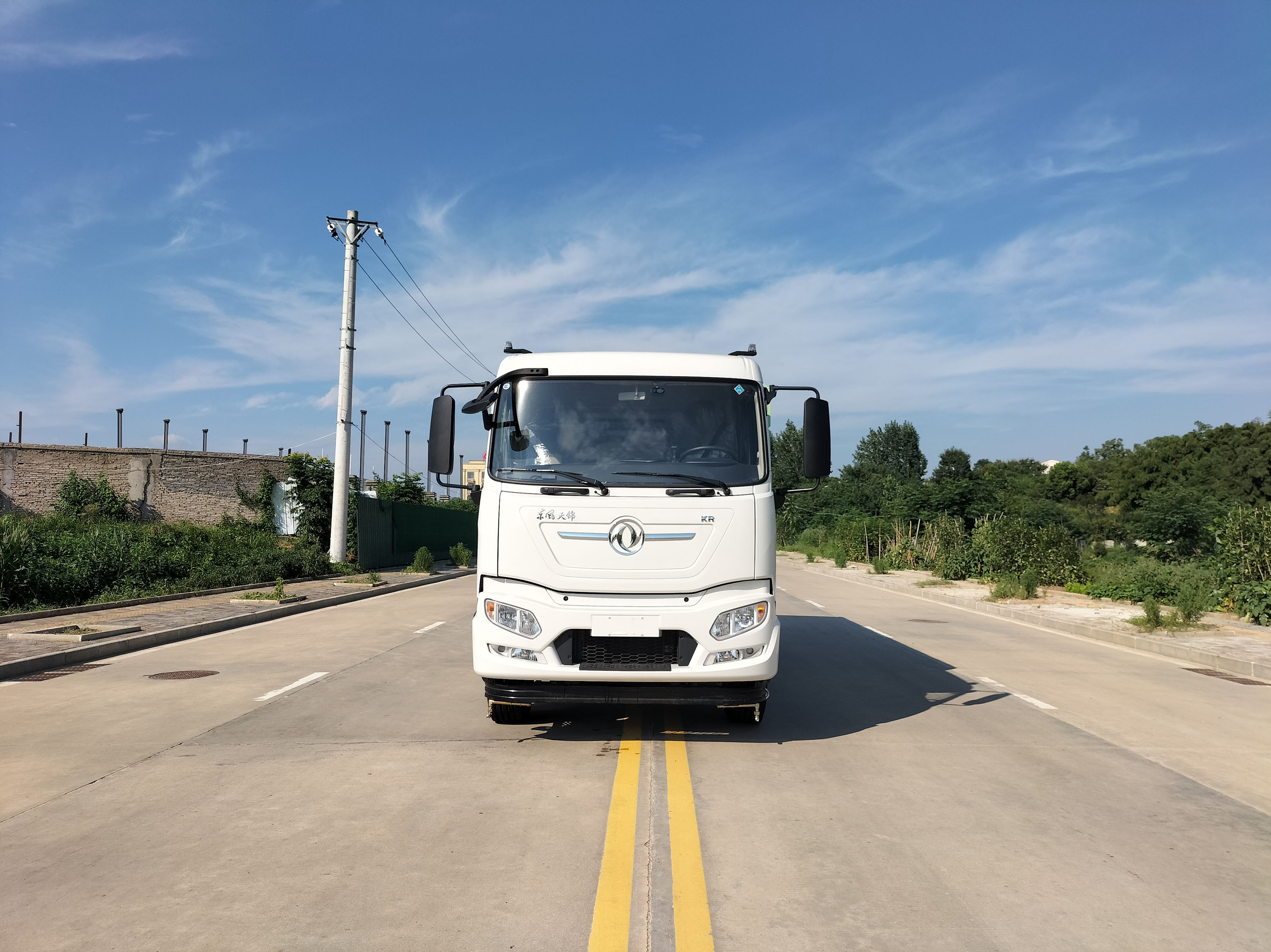 東風天錦16方純電動高端洗掃車圖片2